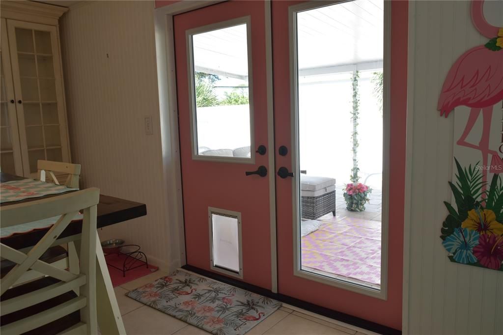 For Sale: $370,000 (2 beds, 2 baths, 1209 Square Feet)