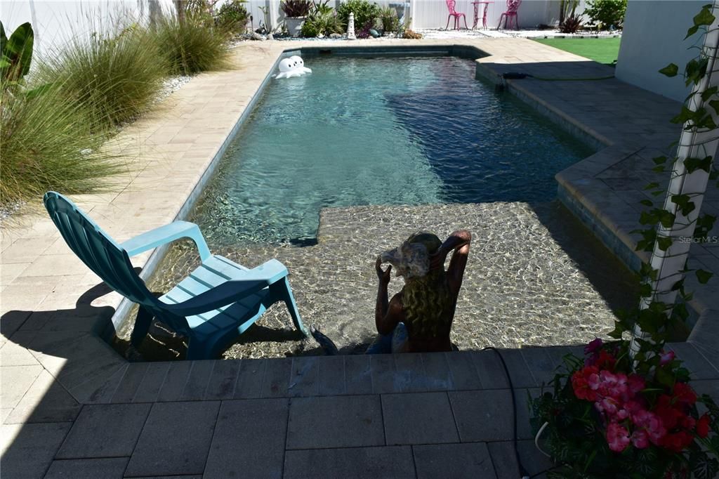 For Sale: $370,000 (2 beds, 2 baths, 1209 Square Feet)