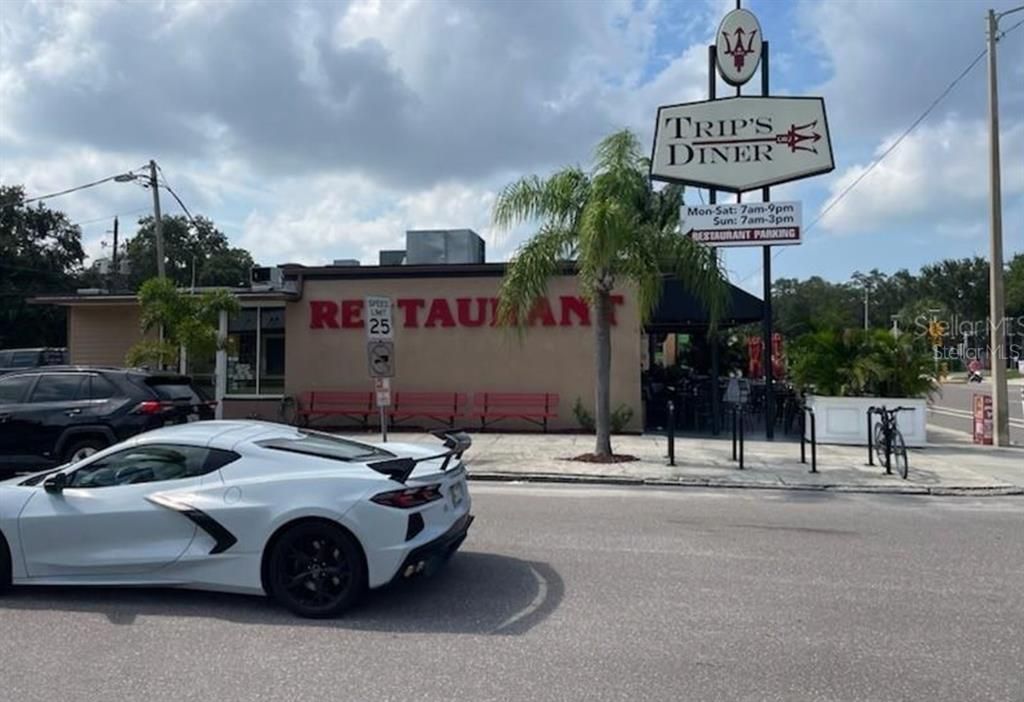 Active With Contract: $2,240 (2 beds, 1 baths, 580 Square Feet)