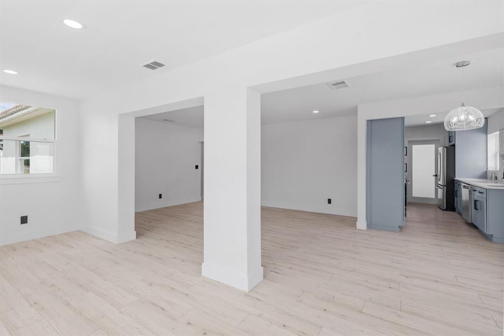 For Rent: $2,750 (3 beds, 2 baths, 1269 Square Feet)