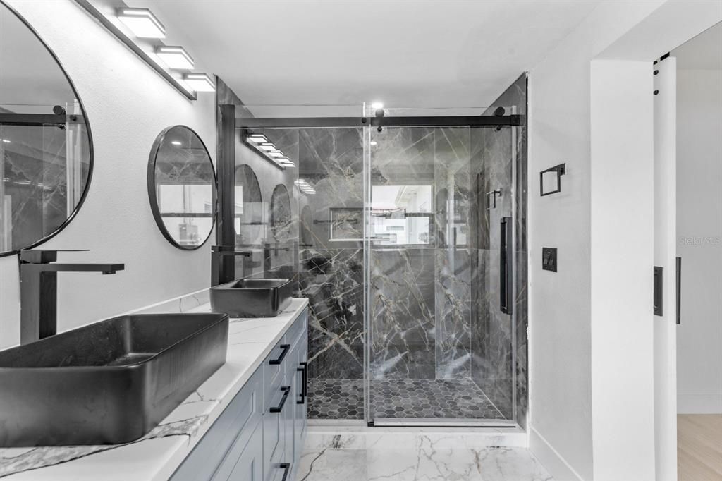 For Rent: $2,750 (3 beds, 2 baths, 1269 Square Feet)