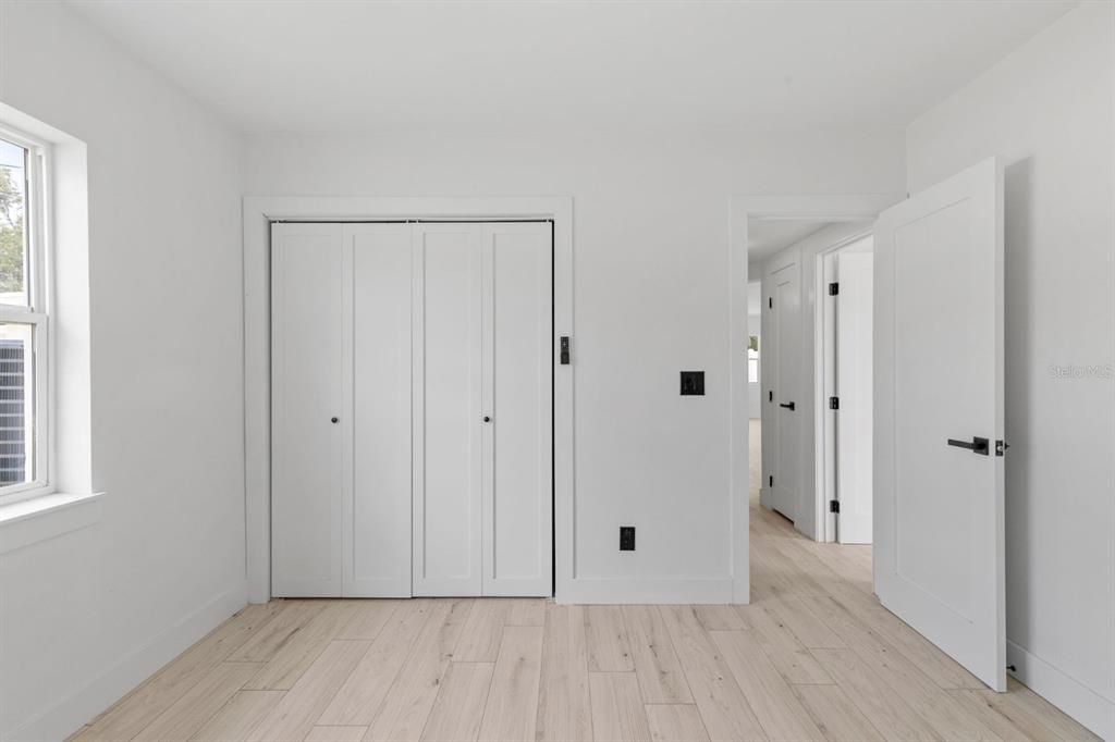 For Rent: $2,750 (3 beds, 2 baths, 1269 Square Feet)