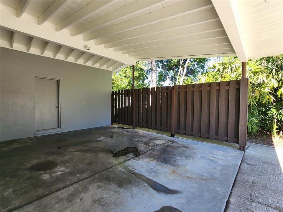 合同活跃: $749,000 (3 贝兹, 2 浴室, 1826 平方英尺)