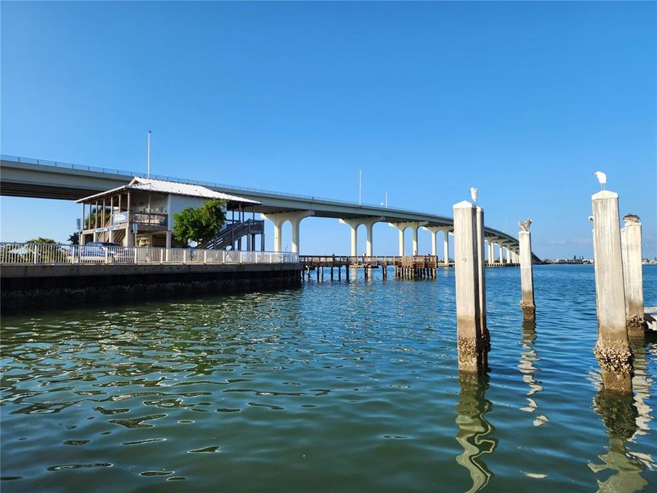 合同活跃: $749,000 (3 贝兹, 2 浴室, 1826 平方英尺)