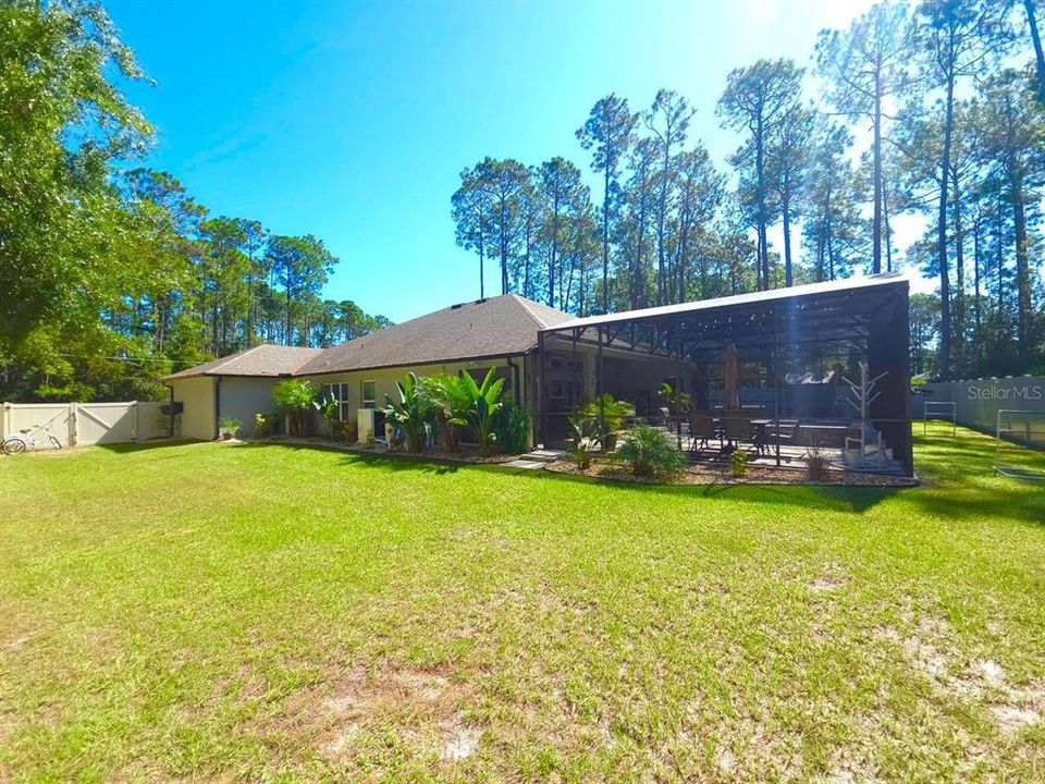 合同活跃: $629,900 (4 贝兹, 3 浴室, 2552 平方英尺)