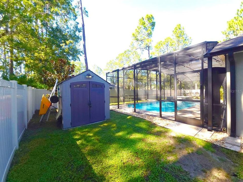 合同活跃: $629,900 (4 贝兹, 3 浴室, 2552 平方英尺)