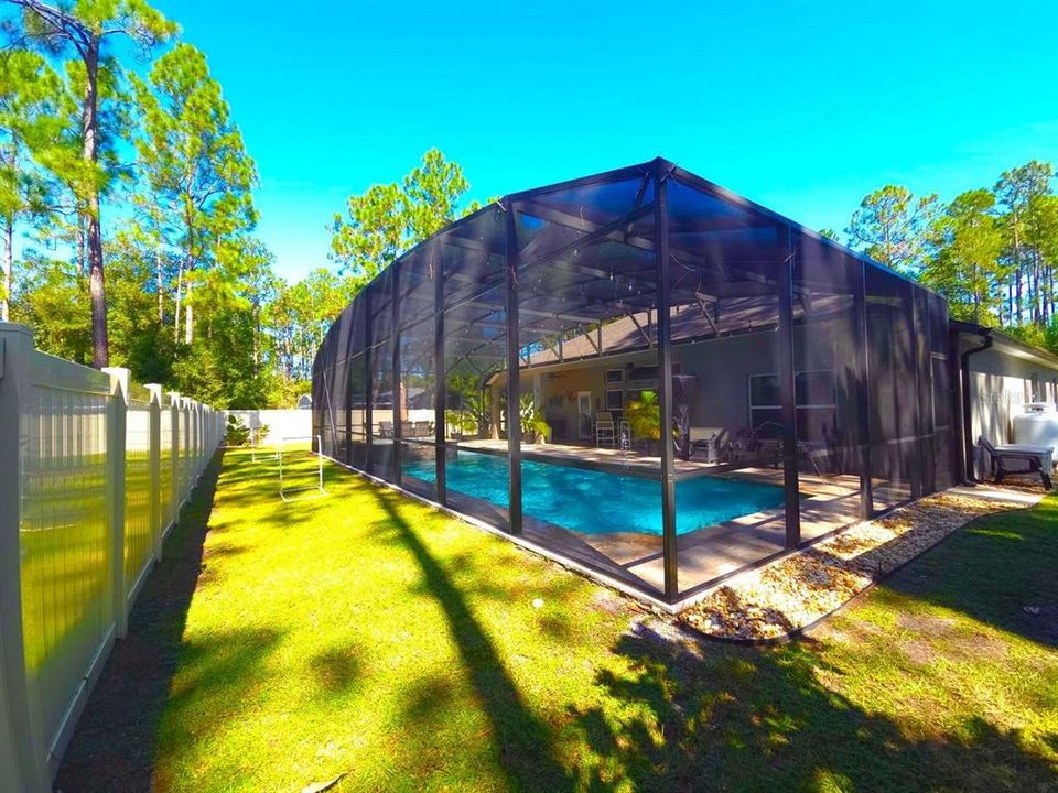 合同活跃: $629,900 (4 贝兹, 3 浴室, 2552 平方英尺)