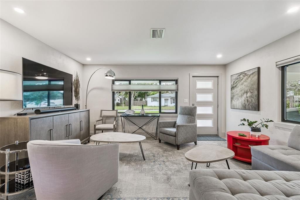 Active With Contract: $525,000 (3 beds, 1 baths, 1700 Square Feet)