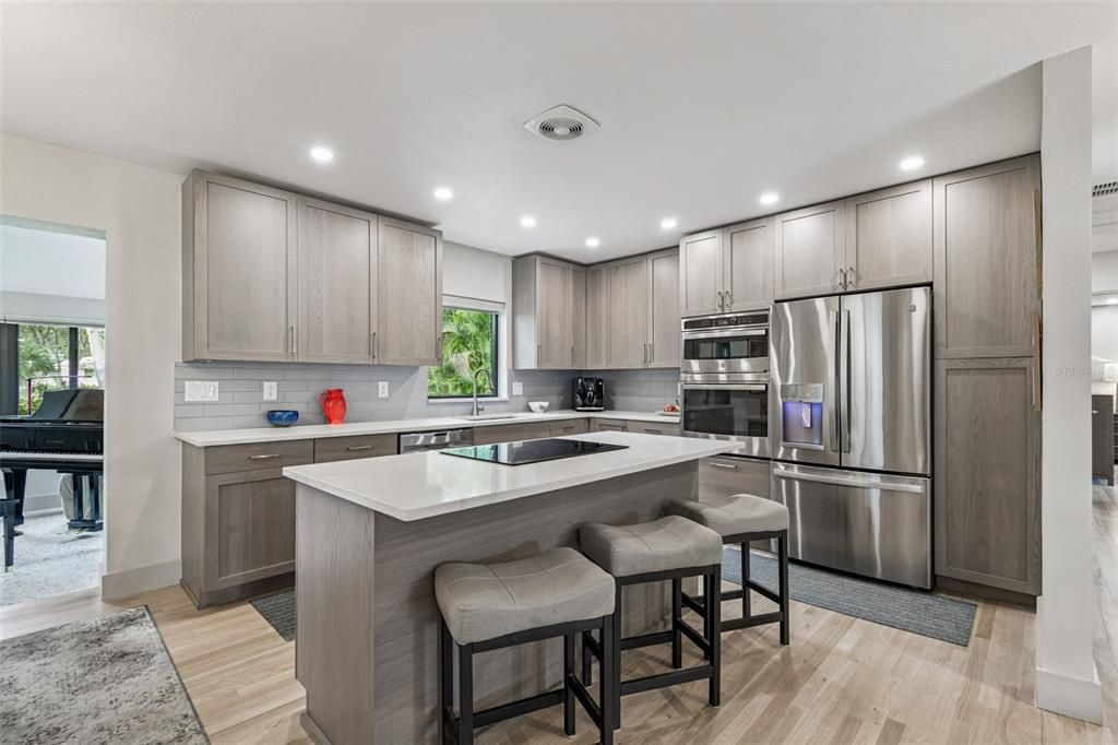 Active With Contract: $525,000 (3 beds, 1 baths, 1700 Square Feet)