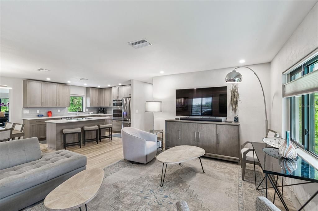 Active With Contract: $525,000 (3 beds, 1 baths, 1700 Square Feet)