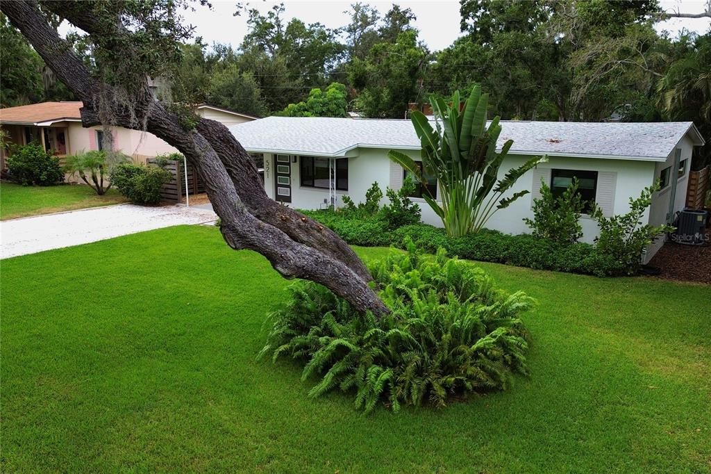 Active With Contract: $525,000 (3 beds, 1 baths, 1700 Square Feet)