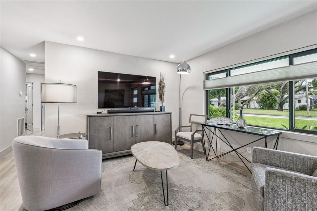 Active With Contract: $525,000 (3 beds, 1 baths, 1700 Square Feet)