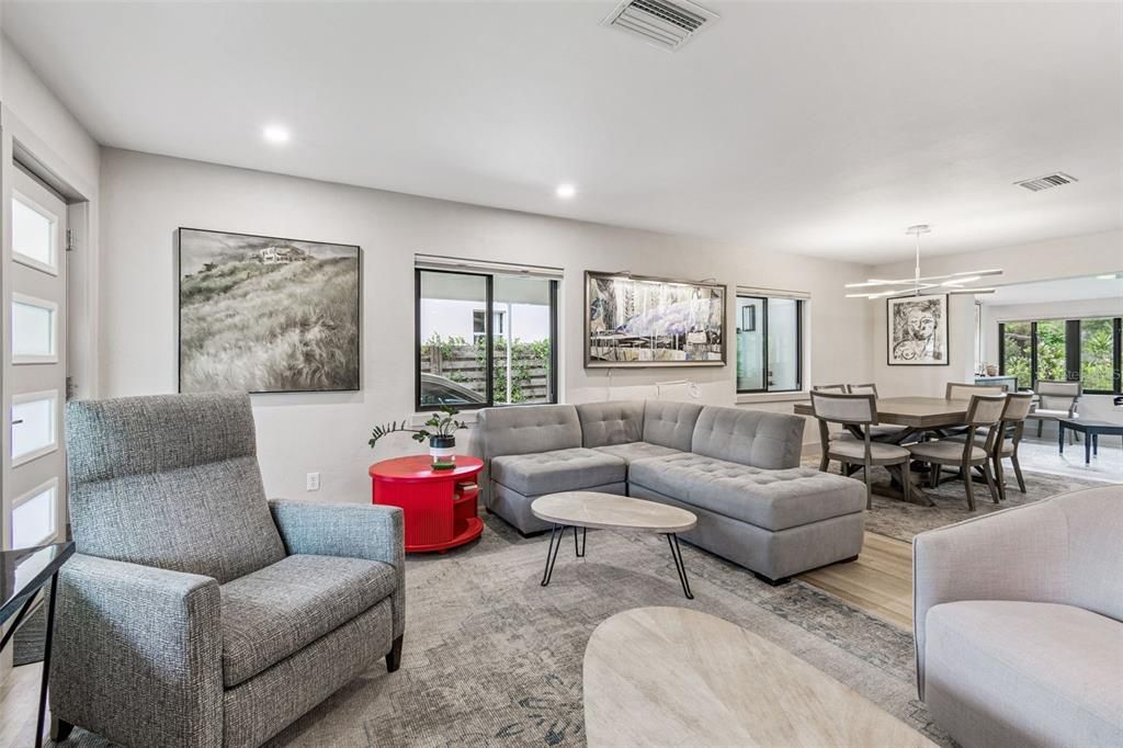 Active With Contract: $525,000 (3 beds, 1 baths, 1700 Square Feet)