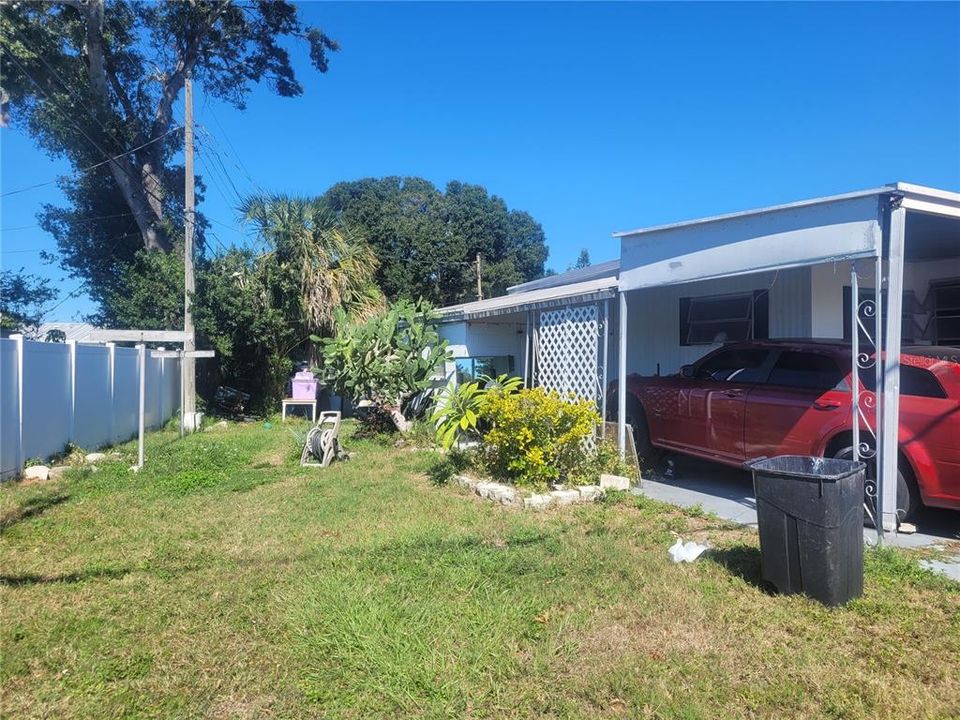 На продажу: $115,000 (3 спален, 2 ванн, 768 Квадратных фут)