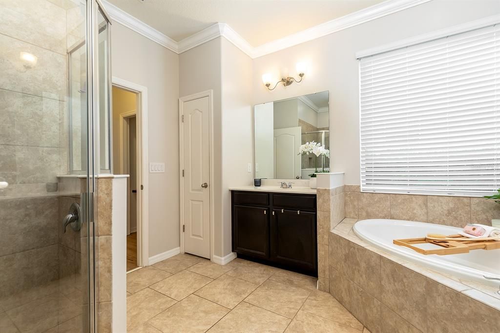 На продажу: $470,000 (4 спален, 3 ванн, 2345 Квадратных фут)