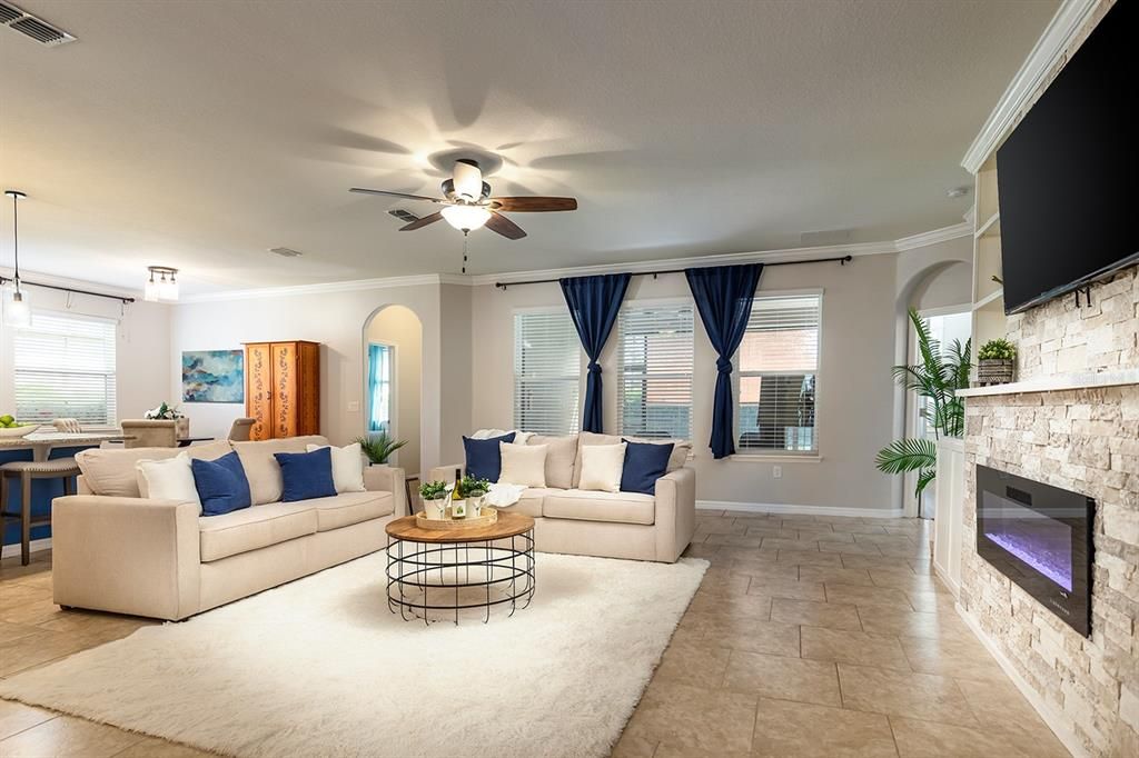 На продажу: $470,000 (4 спален, 3 ванн, 2345 Квадратных фут)