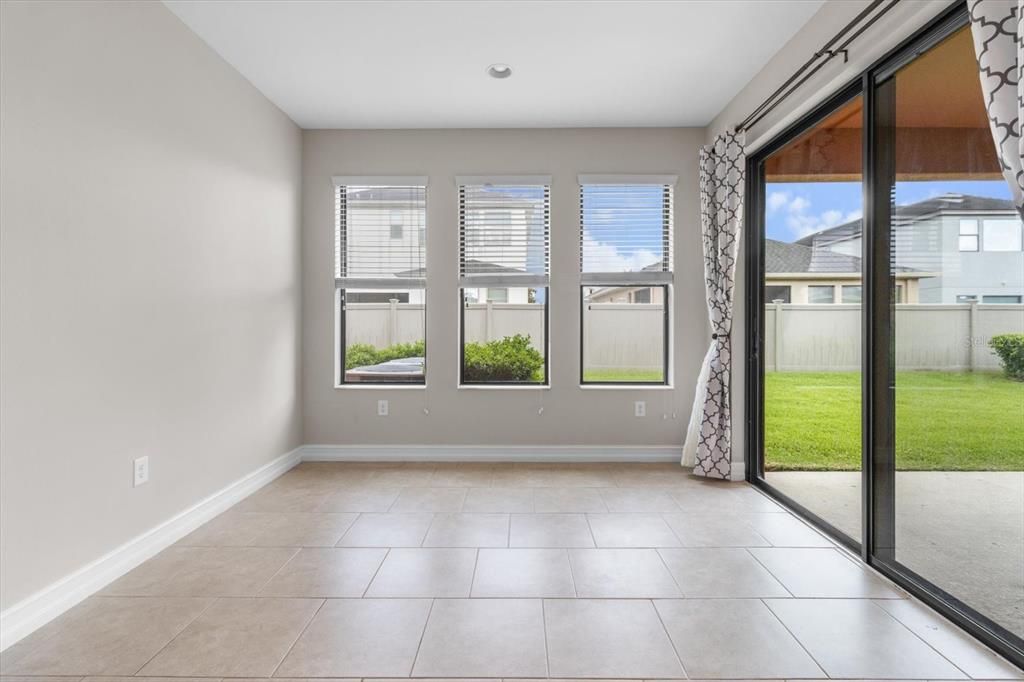 For Rent: $3,200 (4 beds, 2 baths, 2753 Square Feet)