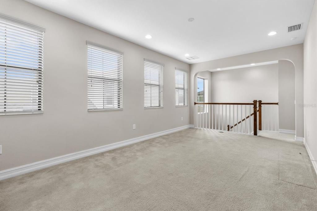 For Rent: $3,200 (4 beds, 2 baths, 2753 Square Feet)