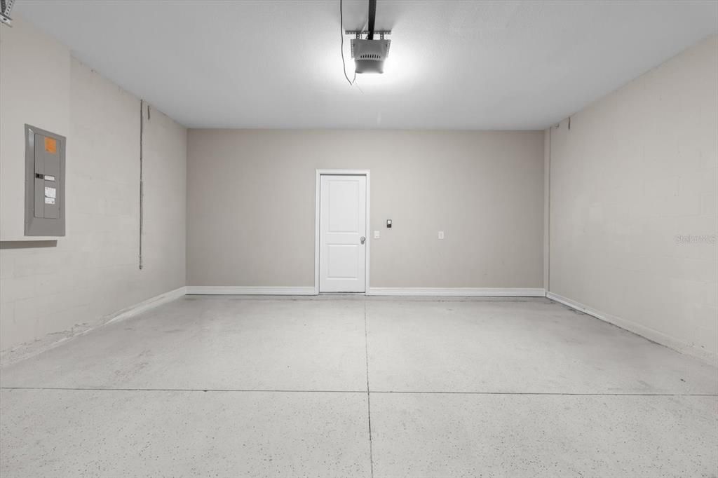 For Rent: $3,200 (4 beds, 2 baths, 2753 Square Feet)