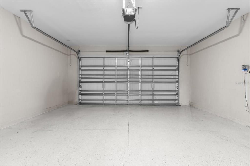 For Rent: $3,200 (4 beds, 2 baths, 2753 Square Feet)