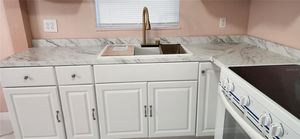 For Sale: $210,000 (3 beds, 2 baths, 1179 Square Feet)