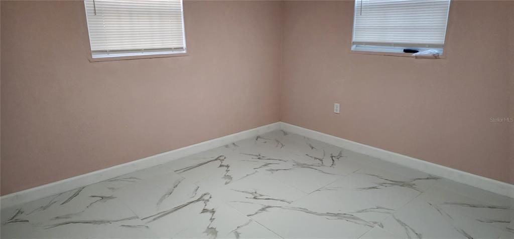 For Sale: $210,000 (3 beds, 2 baths, 1179 Square Feet)