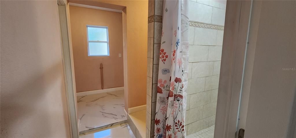 For Sale: $210,000 (3 beds, 2 baths, 1179 Square Feet)