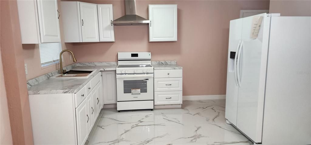 For Sale: $210,000 (3 beds, 2 baths, 1179 Square Feet)