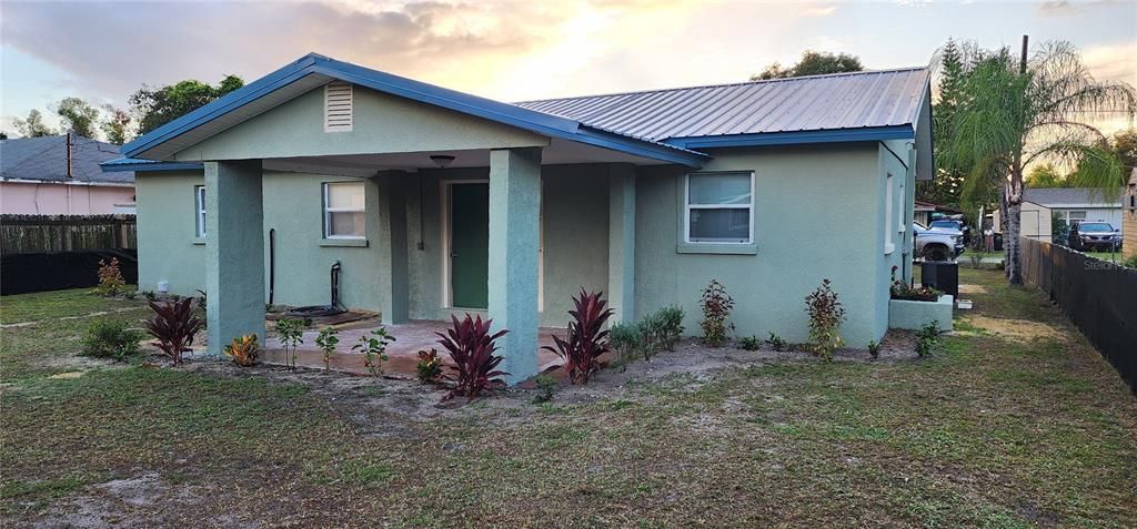 For Sale: $210,000 (3 beds, 2 baths, 1179 Square Feet)