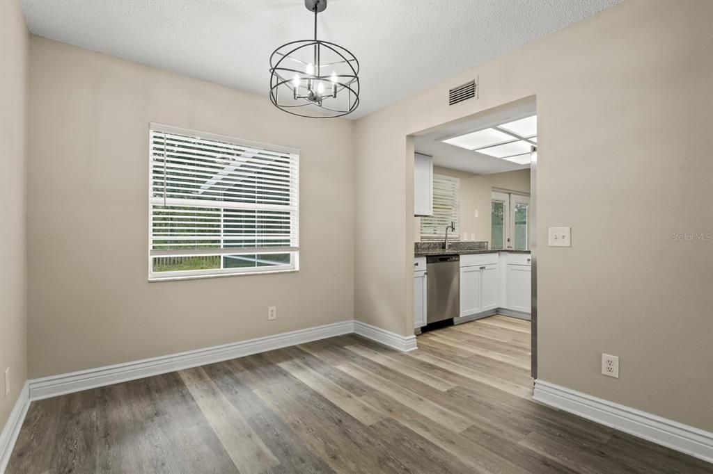 Active With Contract: $310,000 (3 beds, 2 baths, 1488 Square Feet)