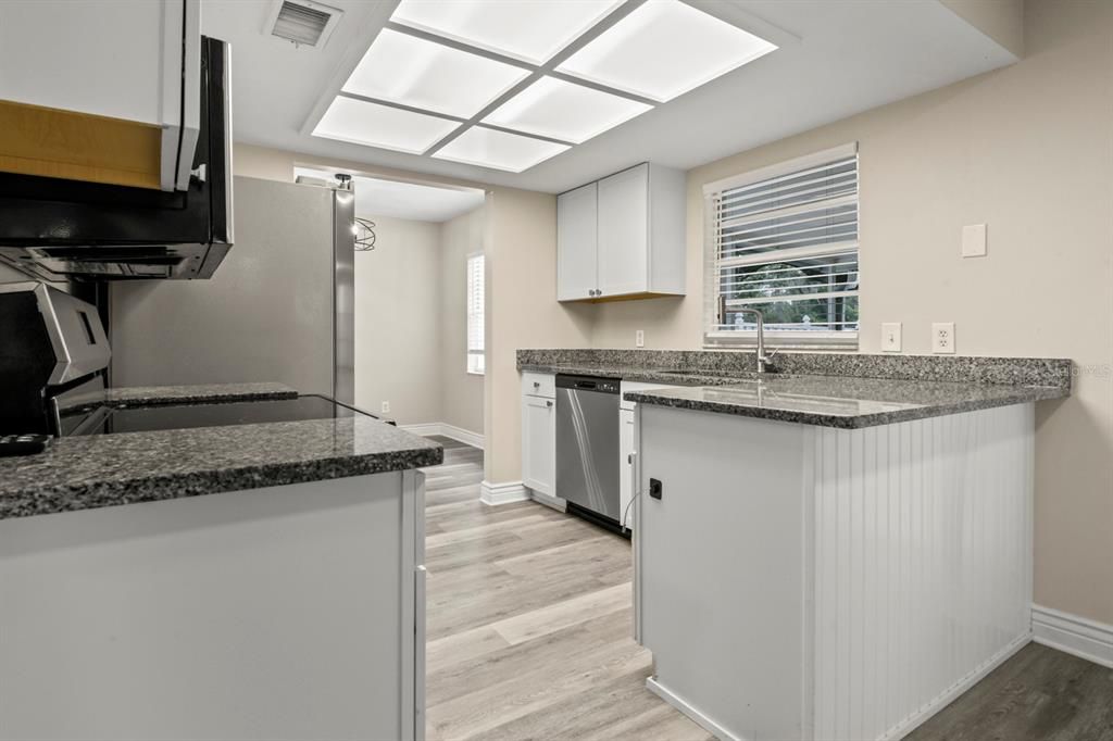 Active With Contract: $310,000 (3 beds, 2 baths, 1488 Square Feet)