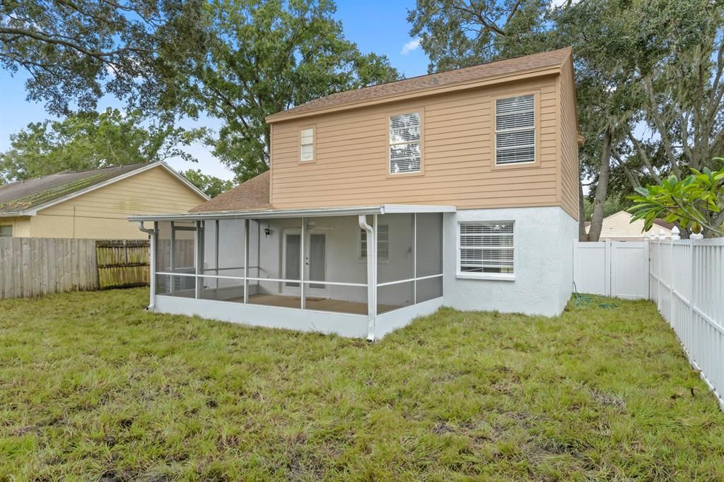 Active With Contract: $310,000 (3 beds, 2 baths, 1488 Square Feet)