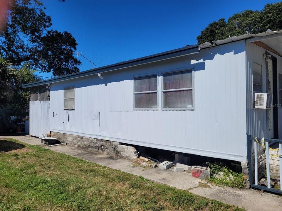 待售: $105,000 (1 贝兹, 1 浴室, 540 平方英尺)