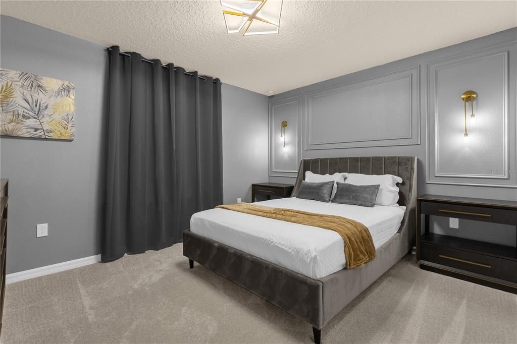 For Sale: $989,000 (10 beds, 8 baths, 4399 Square Feet)