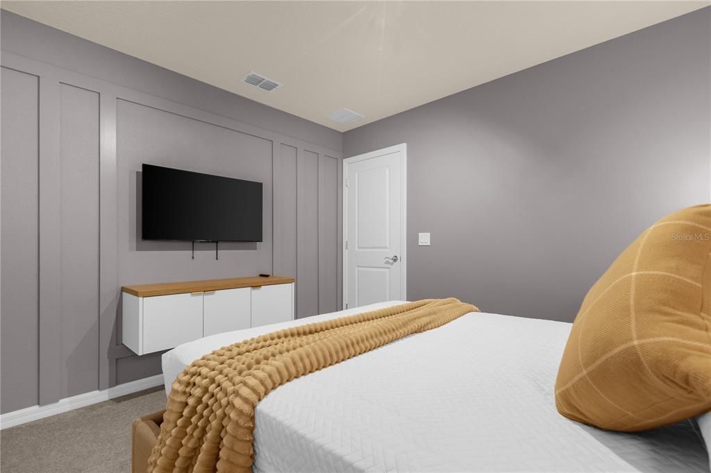 For Sale: $989,000 (10 beds, 8 baths, 4399 Square Feet)