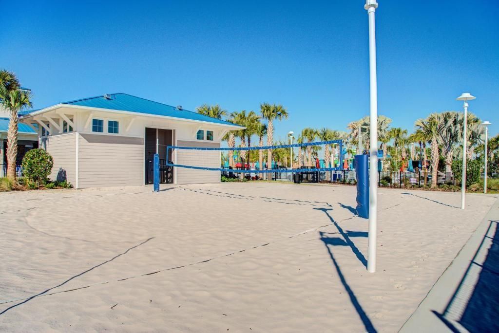 For Sale: $989,000 (10 beds, 8 baths, 4399 Square Feet)