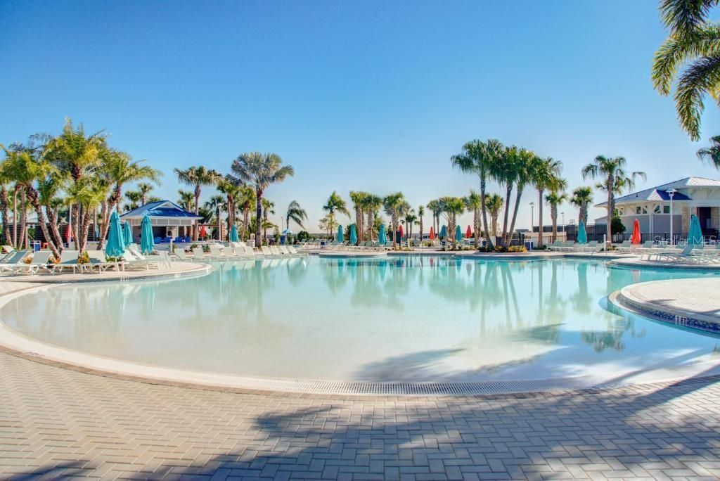 For Sale: $989,000 (10 beds, 8 baths, 4399 Square Feet)