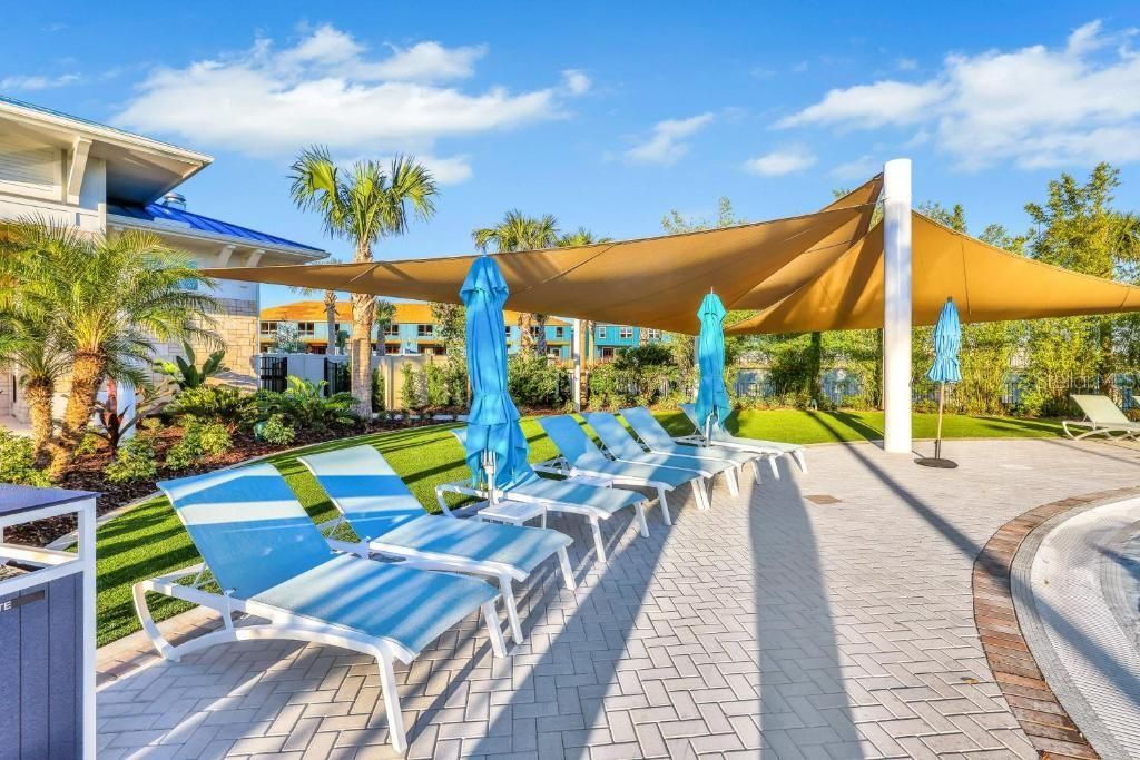 For Sale: $989,000 (10 beds, 8 baths, 4399 Square Feet)