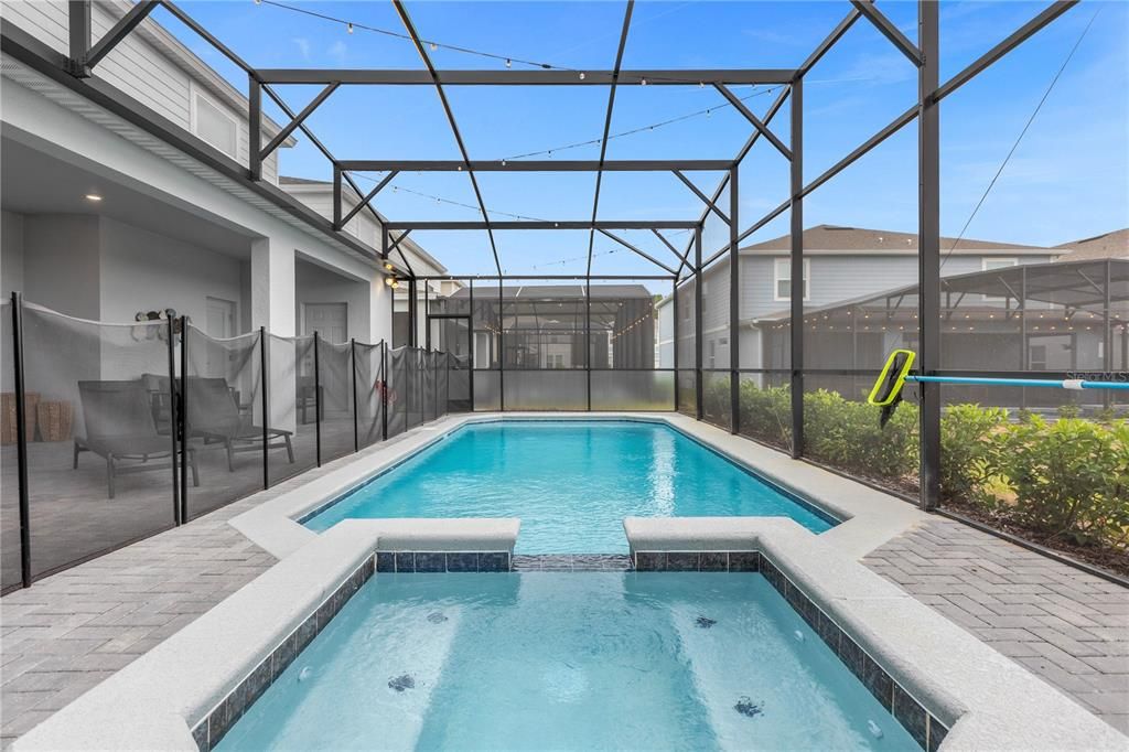 For Sale: $989,000 (10 beds, 8 baths, 4399 Square Feet)