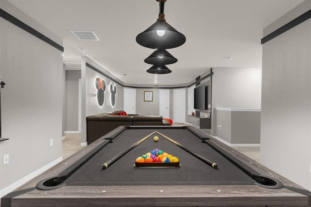 For Sale: $989,000 (10 beds, 8 baths, 4399 Square Feet)