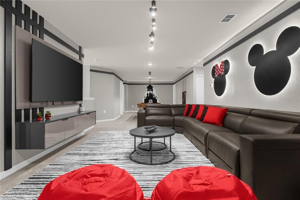 For Sale: $989,000 (10 beds, 8 baths, 4399 Square Feet)