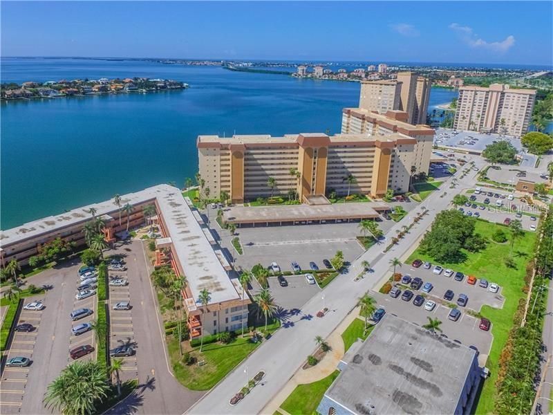 出租: $1,800 (1 贝兹, 1 浴室, 738 平方英尺)