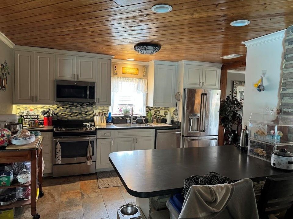 For Sale: $749,900 (0 beds, 0 baths, 1736 Square Feet)