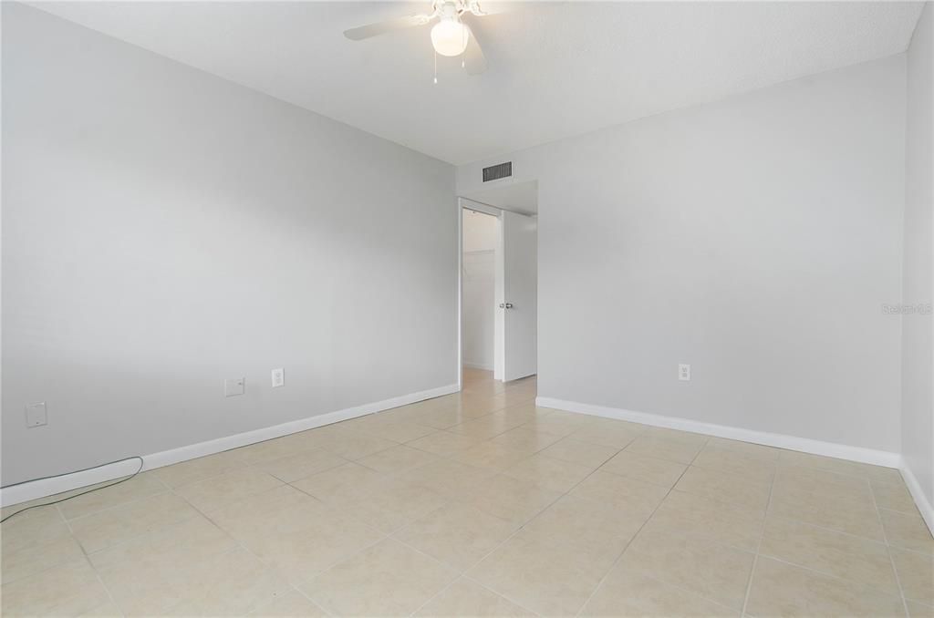 待售: $150,000 (2 贝兹, 2 浴室, 1200 平方英尺)