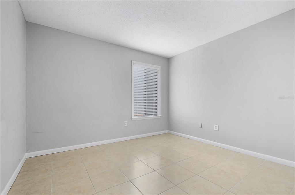 待售: $150,000 (2 贝兹, 2 浴室, 1200 平方英尺)