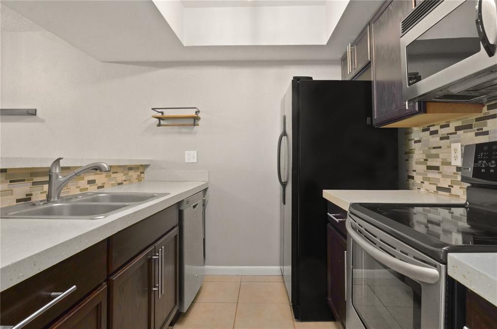 待售: $150,000 (2 贝兹, 2 浴室, 1200 平方英尺)