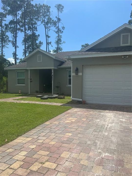 For Sale: $325,900 (3 beds, 2 baths, 1535 Square Feet)