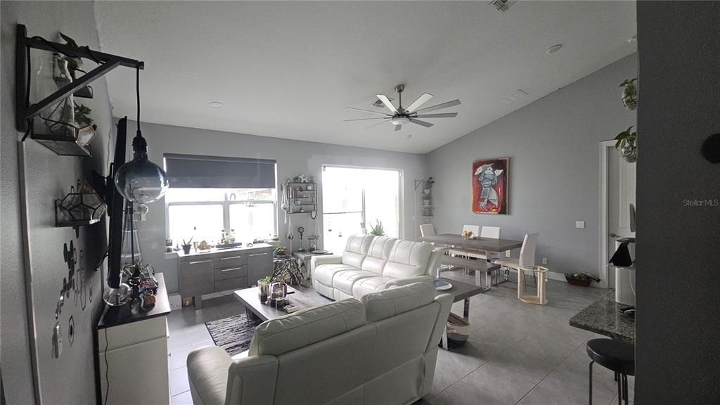 For Sale: $325,900 (3 beds, 2 baths, 1535 Square Feet)