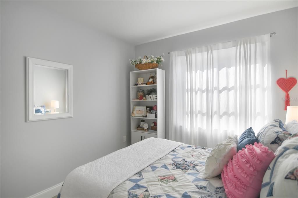 Под контрактом: $110,000 (2 спален, 1 ванн, 733 Квадратных фут)