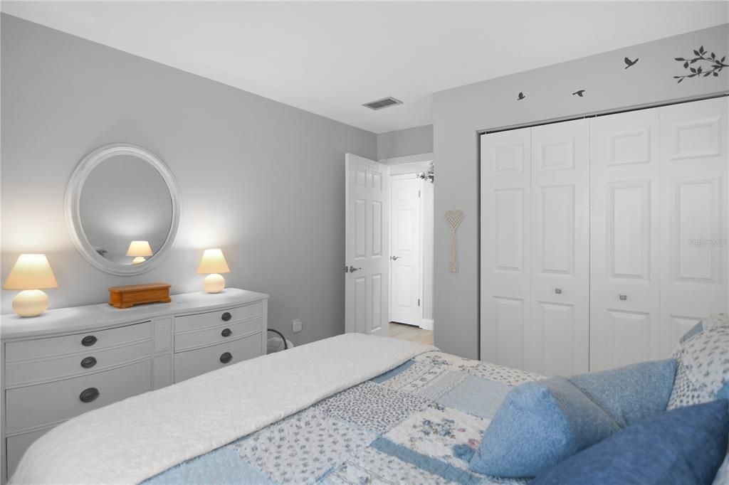 Под контрактом: $110,000 (2 спален, 1 ванн, 733 Квадратных фут)